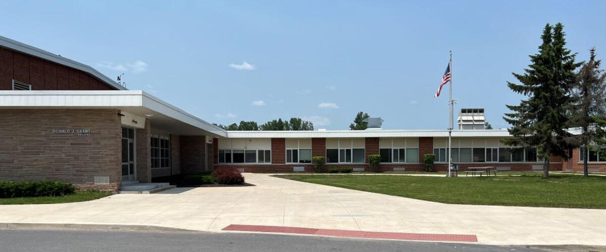 Front view of the Junior/Senior High School Building